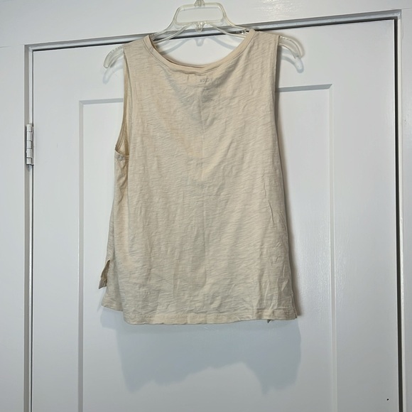 Roxy Cream Muscle Tee with Sun Graphic size large. - Picture 7 of 7